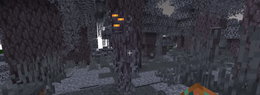 Fair battle: Effects vs. Creaking! In Minecraft