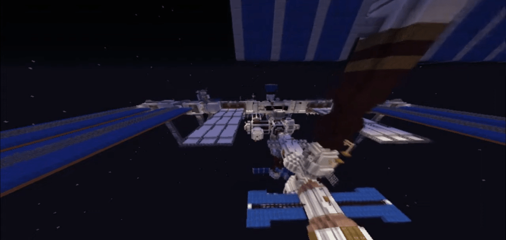 O espaço em um mundo cúbico: Detalhes incríveis da ISS no Minecraft